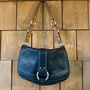 Coach small leather shoulder handbag E063-10133